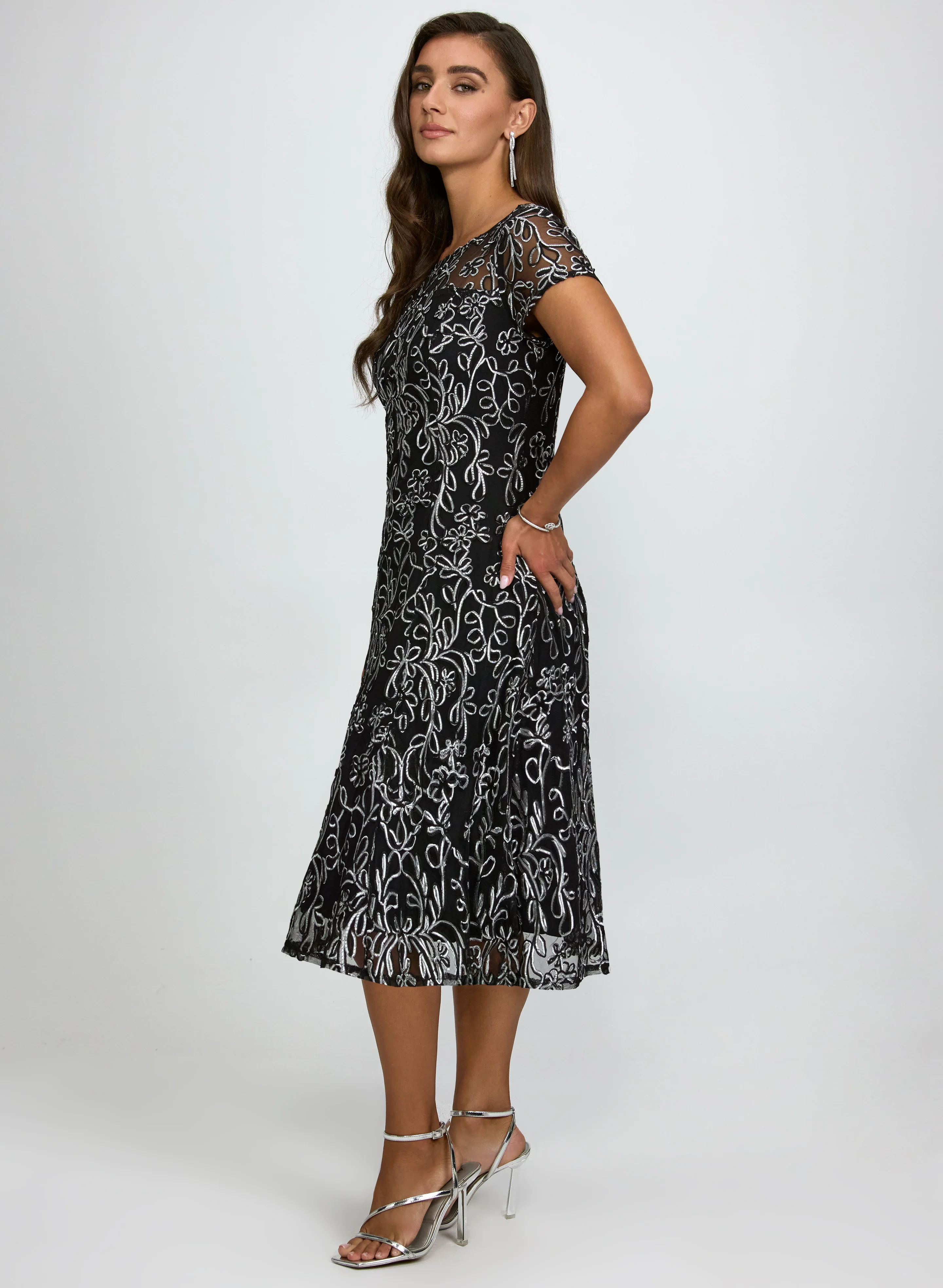 Floral Embroidered Dress - Image 3