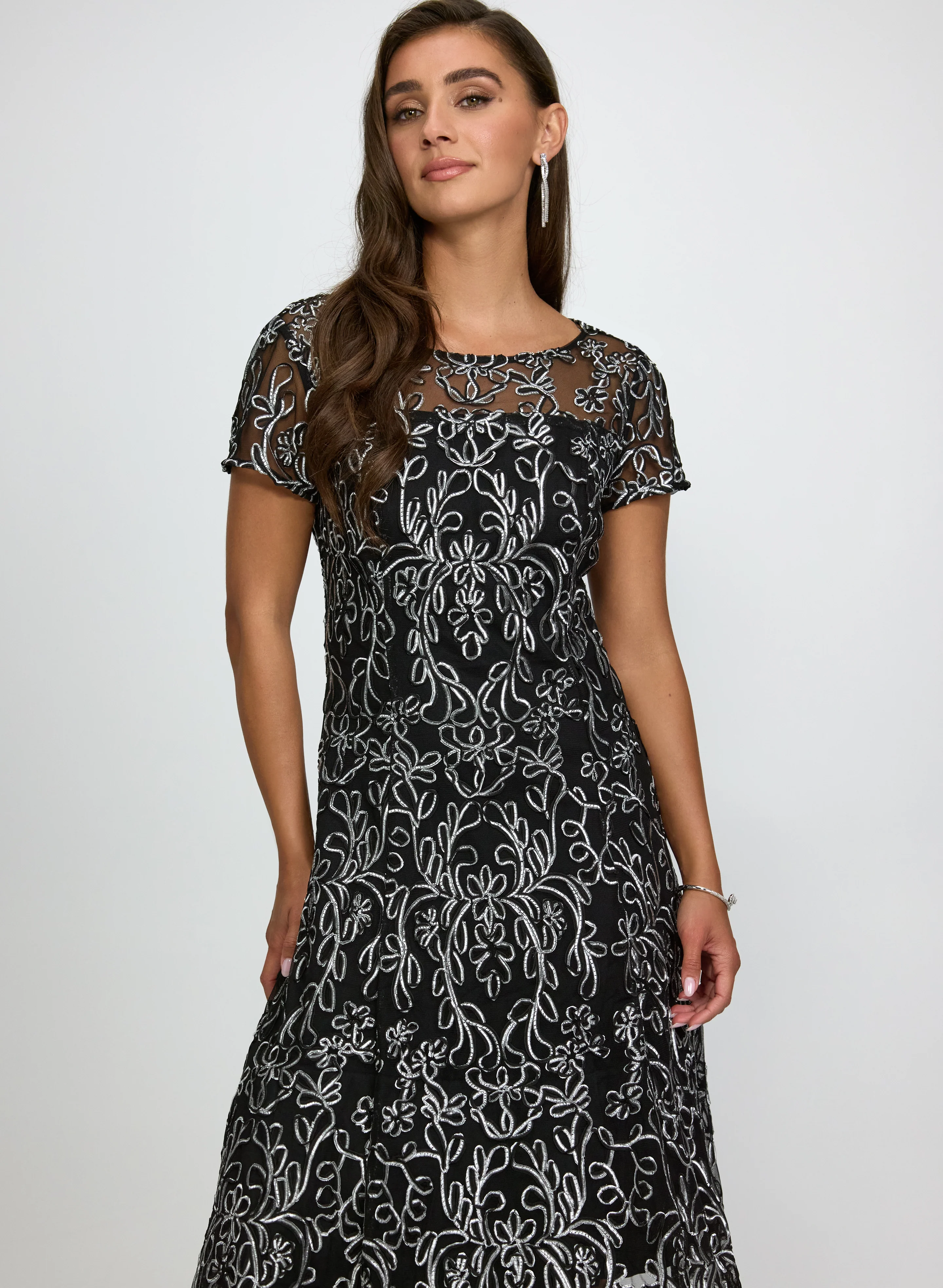 Floral Embroidered Dress - Image 4