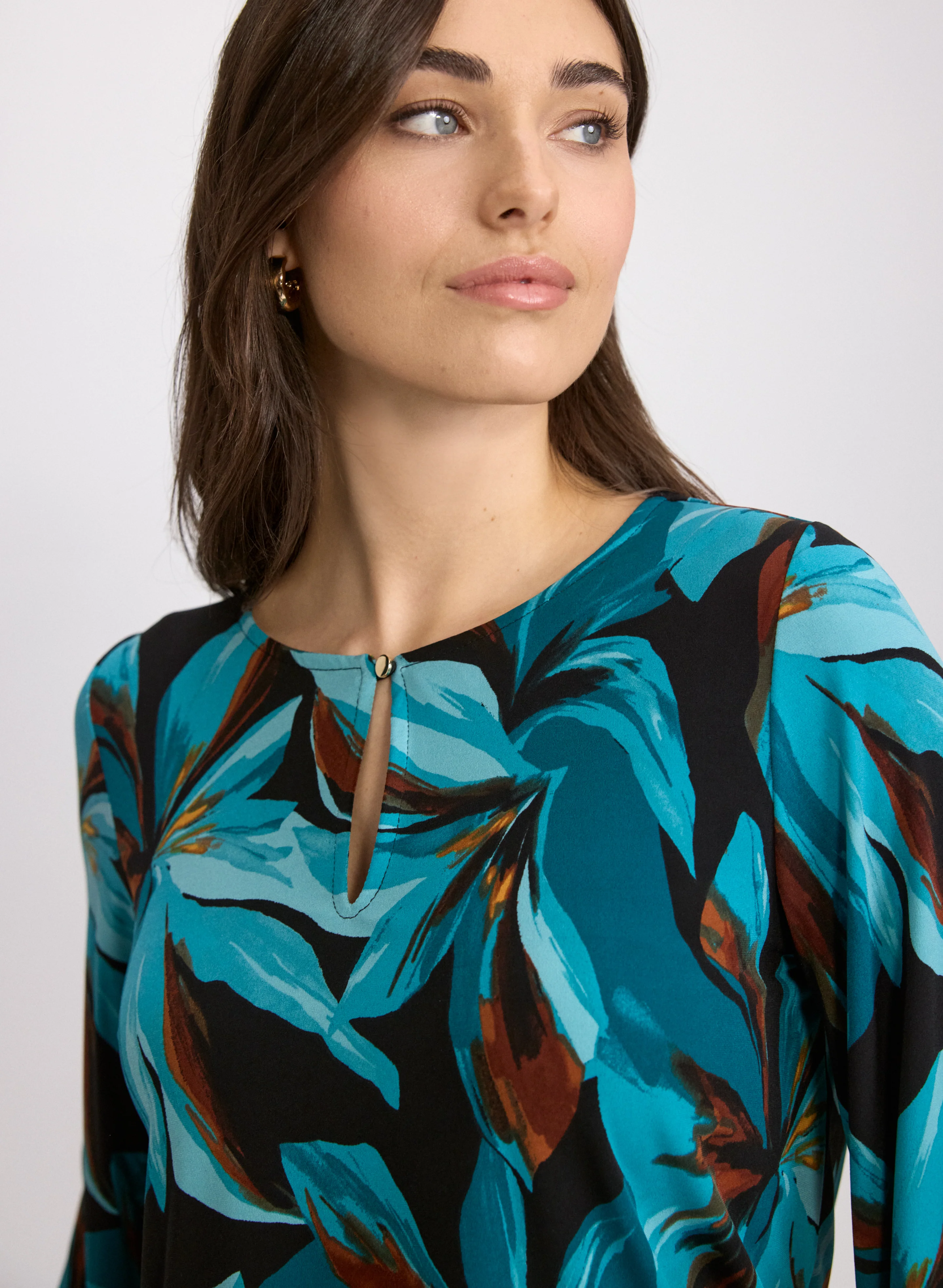 Floral Keyhole Top - Image 2