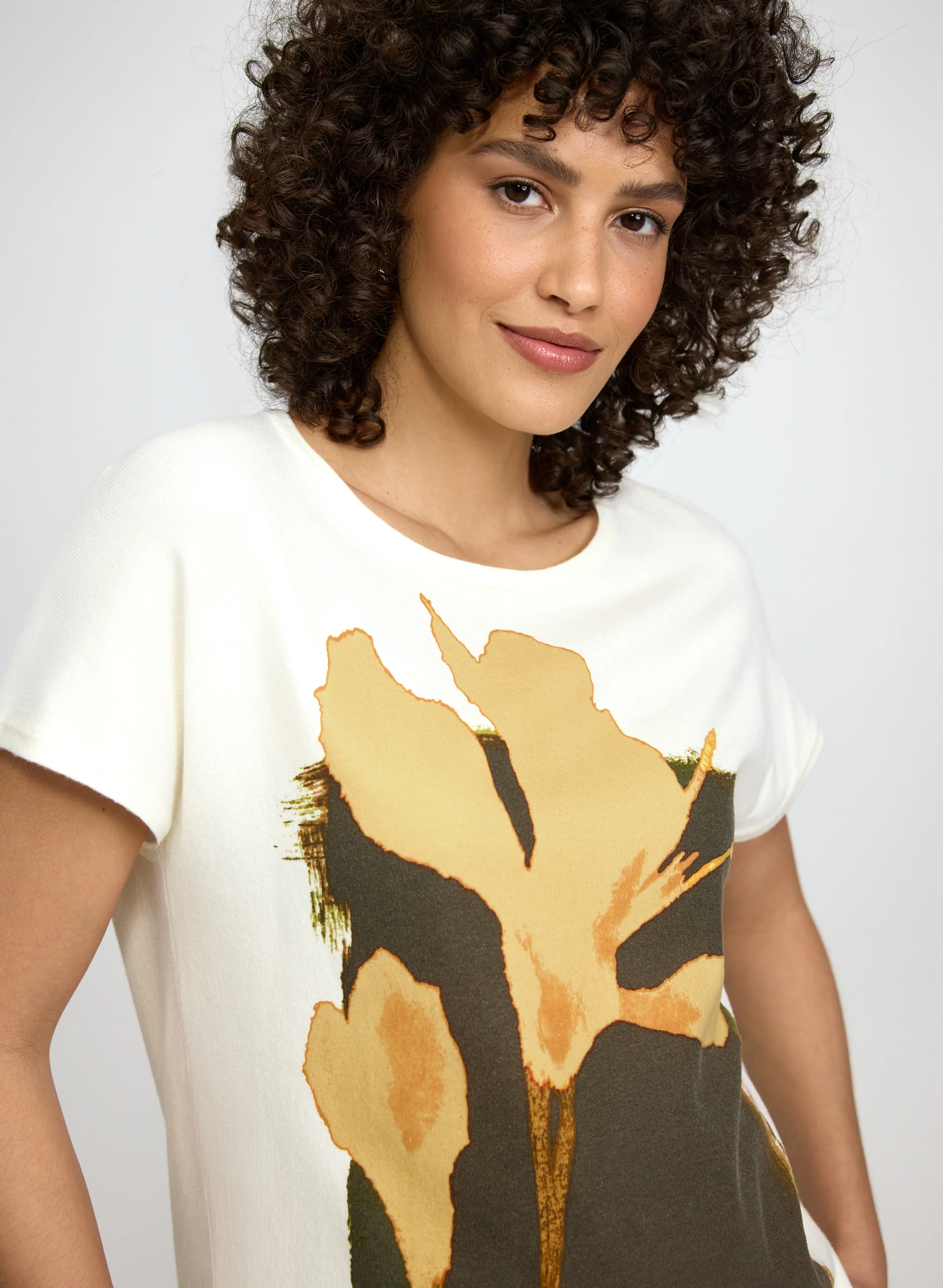 Floral Short Sleeve Pullover - Image 3