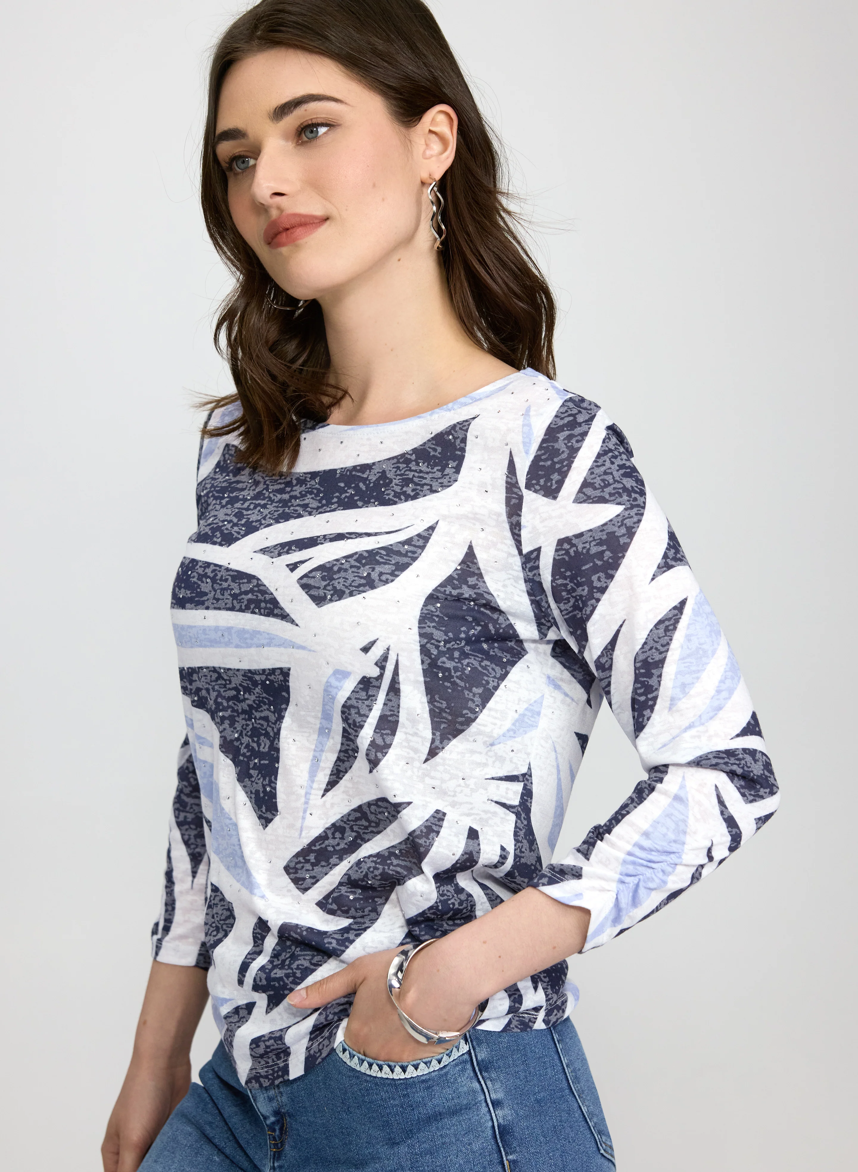 Embellished Leaf Print T-Shirt - Image 5