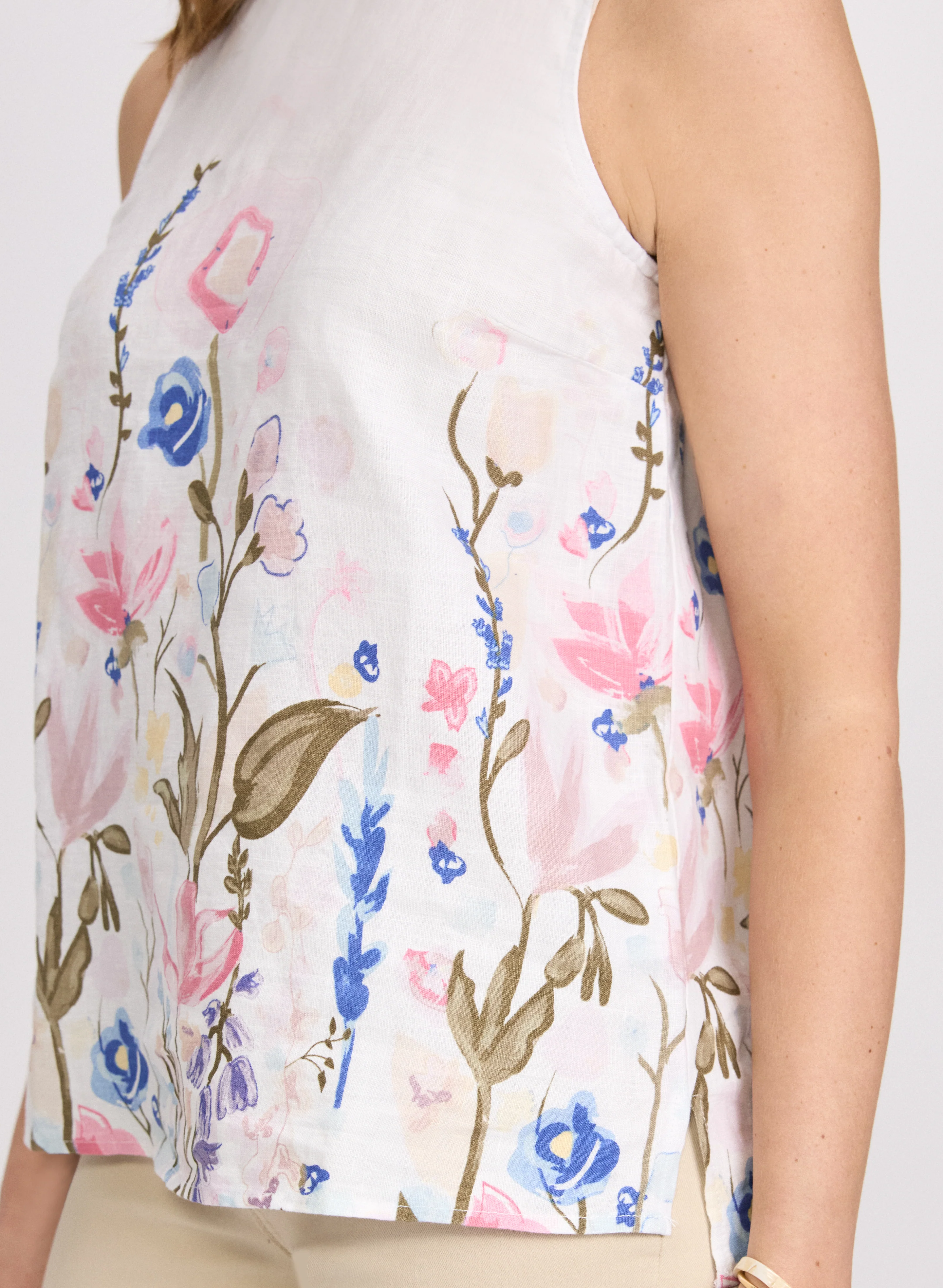 Sleeveless Floral Linen Blouse - Image 5
