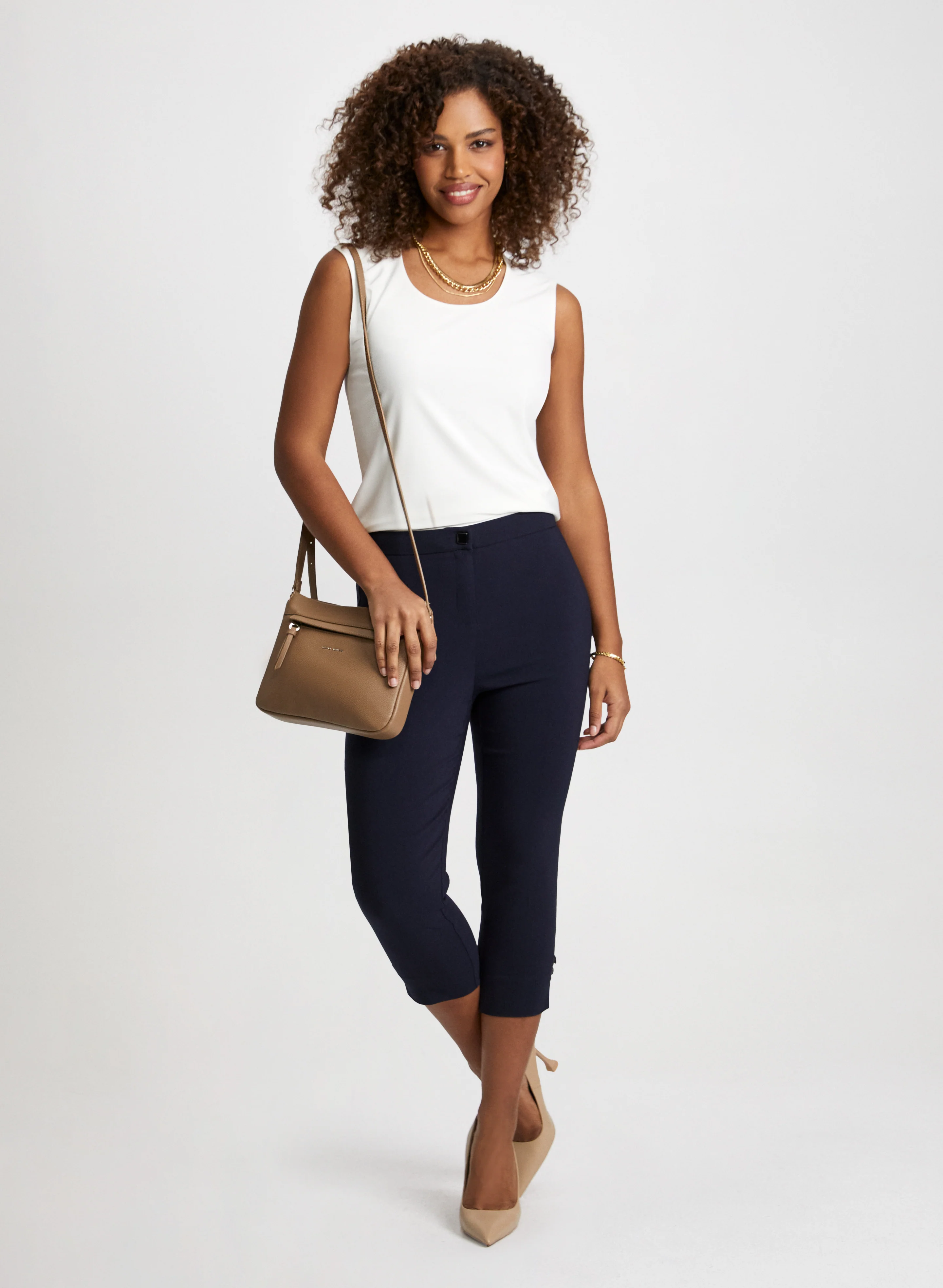 Sleeveless Top & Signature Fit Slim Leg Capris