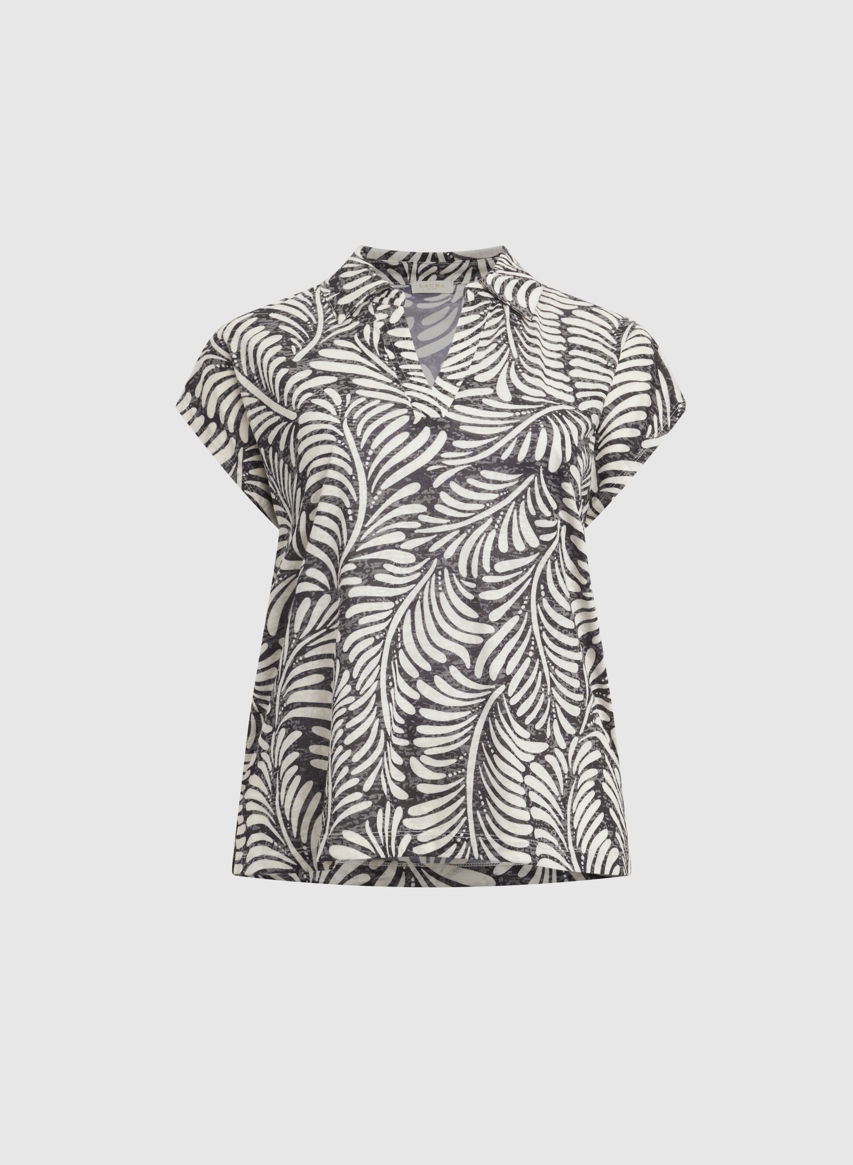 Two-Tone Leaf Print T-Shirt - Image 6